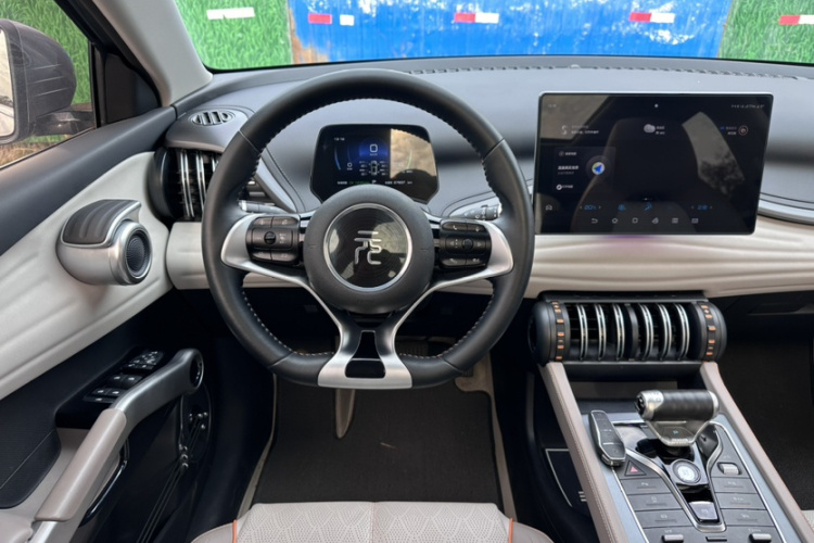 比亚迪 元PLUS 2023款 冠军版 430KM 超越型中控内饰7004