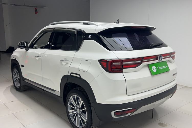 长安CS35PLUS 2019款 1.6L 自动酷联版车身外观6007