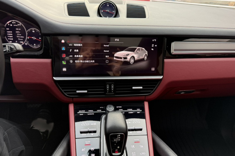 保时捷 2023款 Cayenne Coupé 3.0T 铂金版局部细节16
