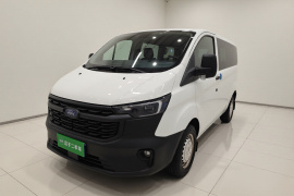 福特 全顺 2023款 2.0T汽油自动多功能商用车短轴低顶5/6座