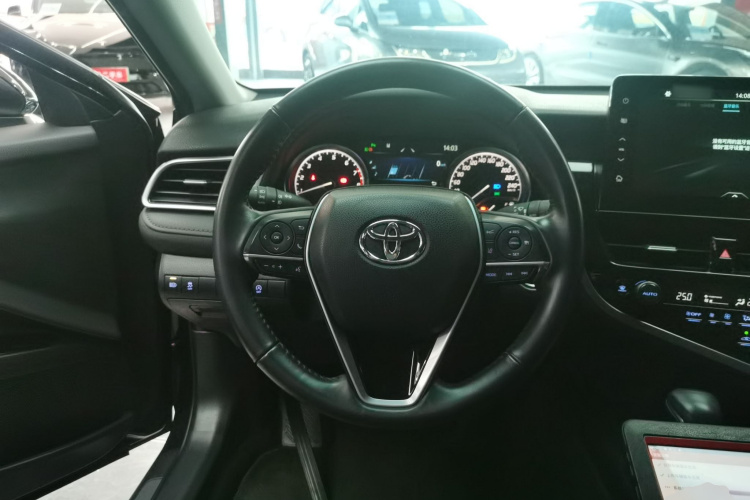 丰田 凯美瑞 2021款 2.0G 豪华版中控内饰13