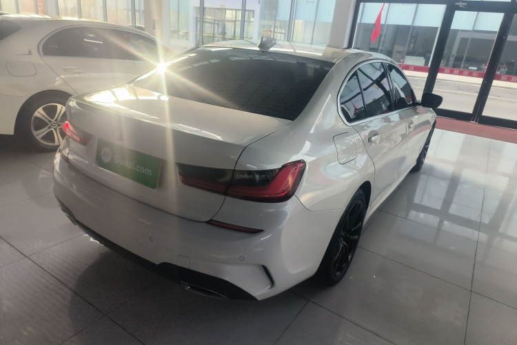 宝马3系 2022款 320Li M运动套装车身外观7