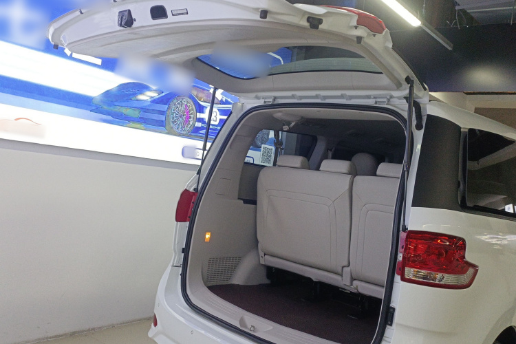 上汽大通MAXUS 大通G10 2018款 PLUS 2.0T 自动智享版机舱底盘23