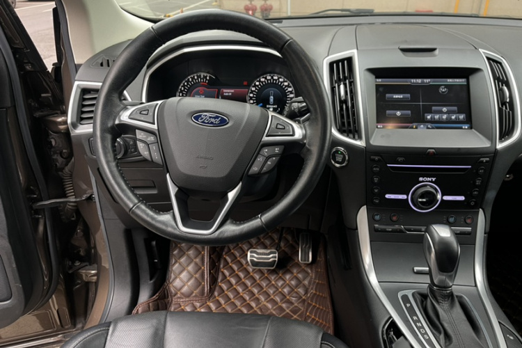 福特 锐界 2015款 2.7T GTDi 四驱尊锐型 7座局部细节13