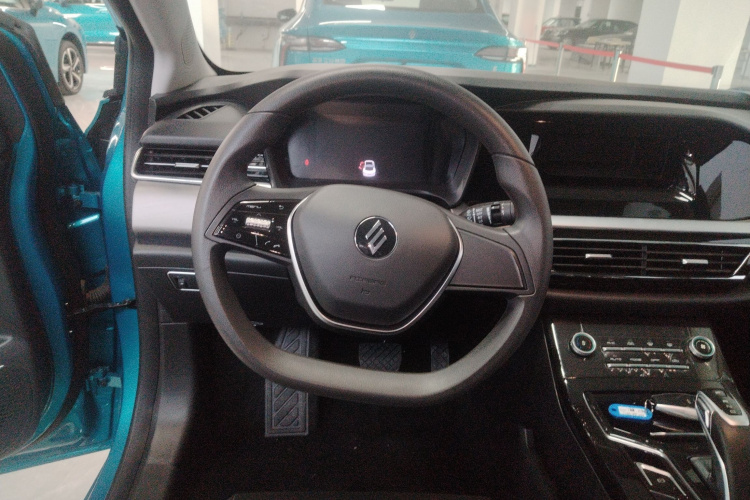 江铃集团新能源 羿 2023款 标准续航行业版中控内饰13