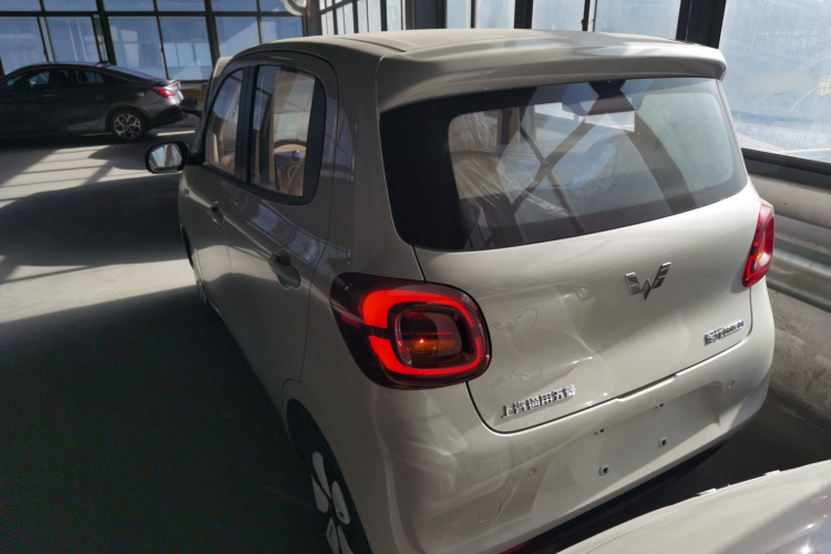 五菱汽车 宏光MINIEV 2025款 四门版 进阶款车身外观6