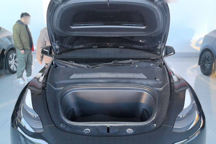 特斯拉 Model Y 2024款 后轮驱动版机舱底盘24