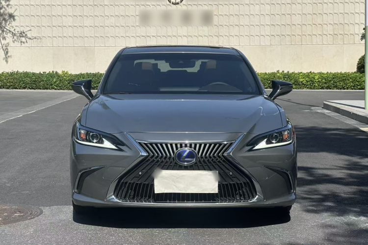 雷克萨斯ES 2018款 300h 卓越版 国V车身外观6001