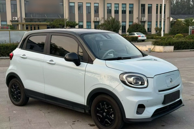 零跑汽车 零跑T03 2023款 403智享版车身外观6004