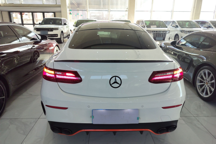 奔驰E级(进口) 2020款 E 260 4MATIC 轿跑车车身外观6004
