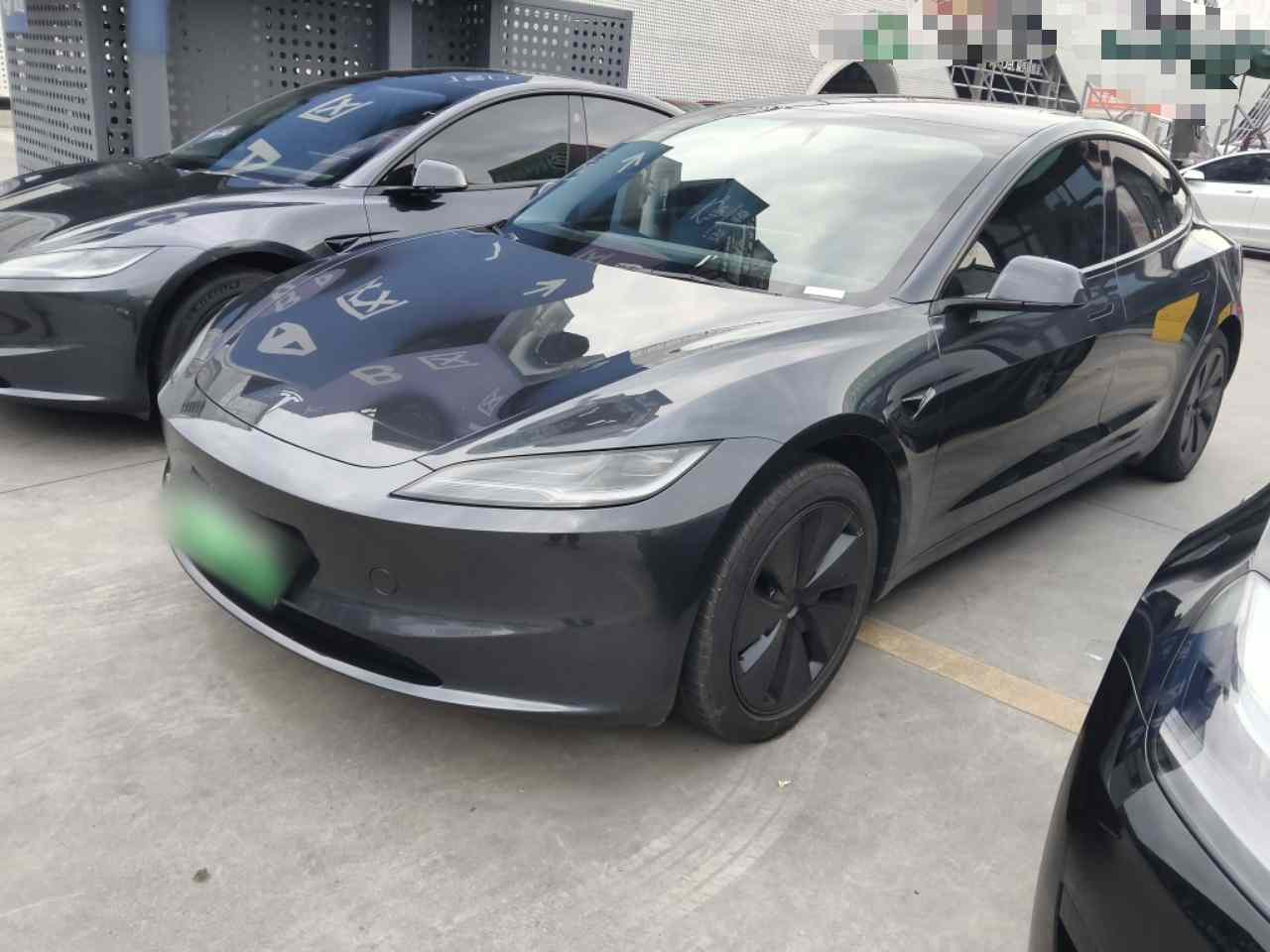 特斯拉 Model 3 2025款 后轮驱动版(2)