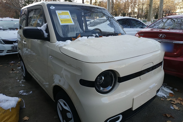 吉利银河 熊猫 2025款 210km 元气熊车身外观3