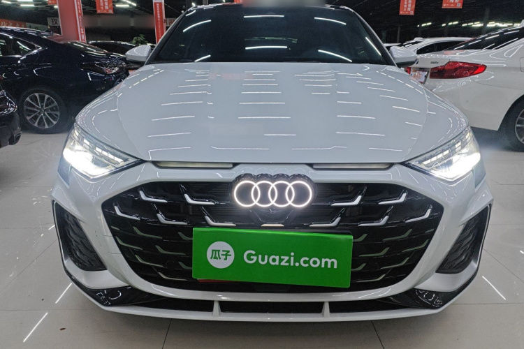 奥迪A3 2025款 Sportback 35TFSI 飞驰尊享型车身外观6001