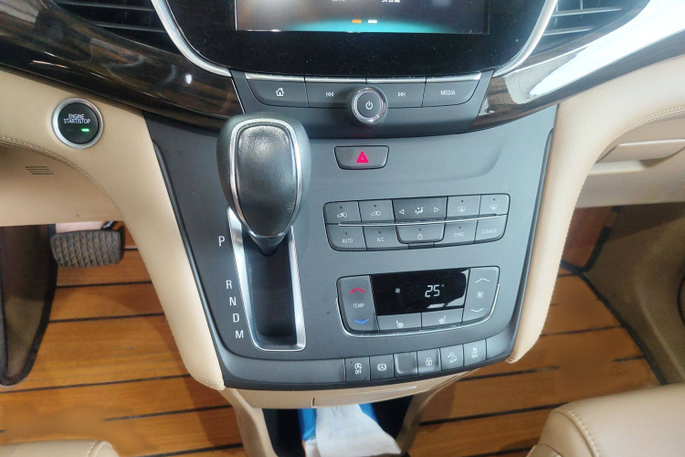 别克GL8 2018款 ES 28T 尊享型 国VI局部细节18