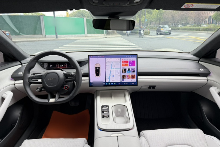 小米汽车 小米SU7 2024款 后驱超长续航高阶智驾Pro版中控内饰7003