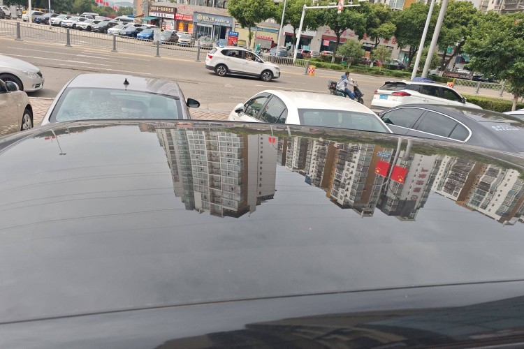 路虎 发现运动版 2020款 249PS R-Dynamic 性能版车身外观57