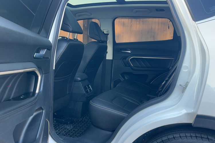 哈弗H6 2019款 红标 2.0GDIT 自动冠军版中控内饰7001