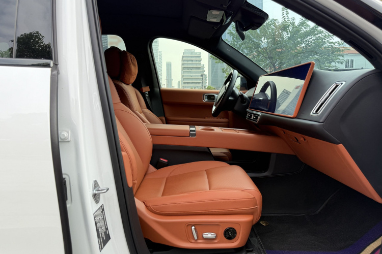 理想汽车 理想L6 2024款 Pro中控内饰7003