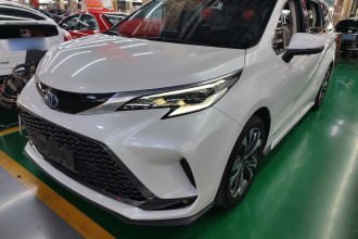 丰田 格瑞维亚 2023款 2.5L混动 尊爵VIP版