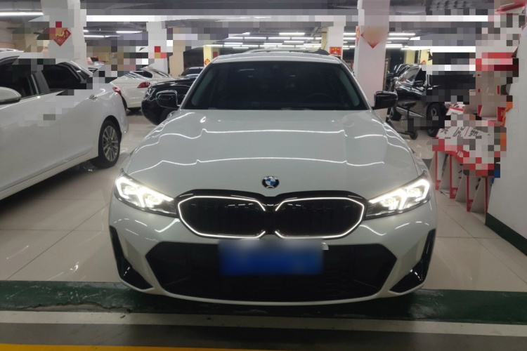 宝马3系 2025款 330Li M运动曜夜套装车身外观6001