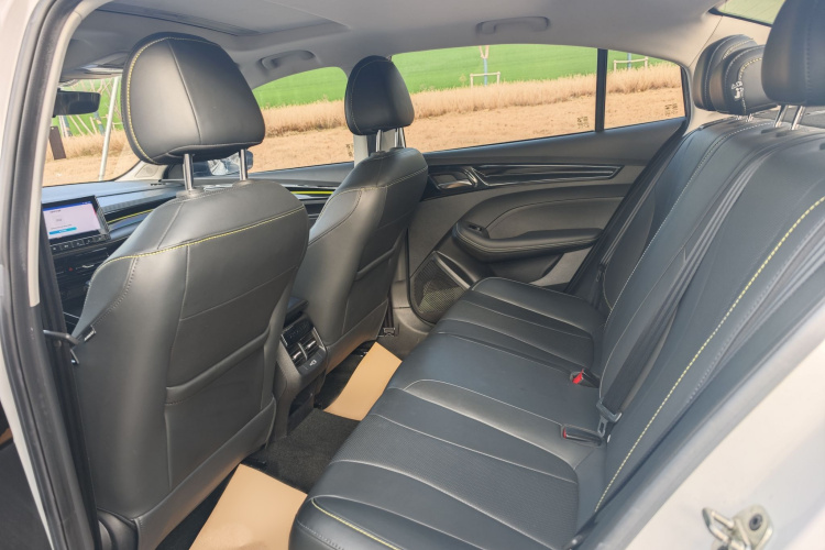 荣威i5 2021款 1.5L CVT钻石版中控内饰7003