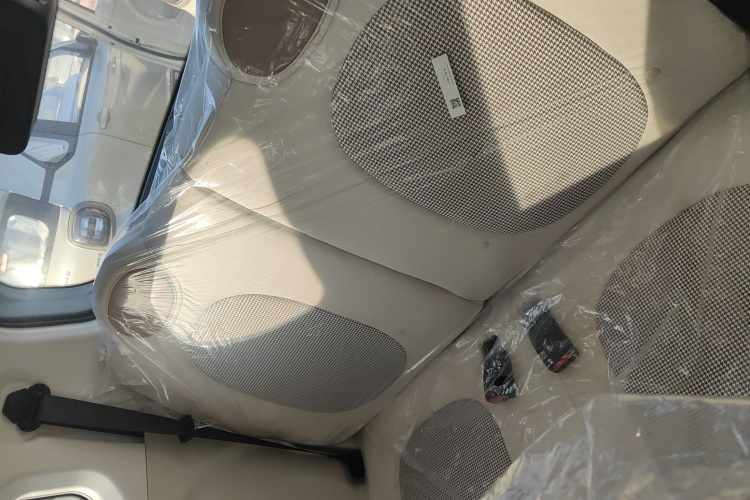 奔腾小马 2026款 222km 萌趣马 Plus中控内饰21