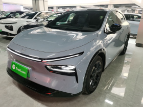 小鹏G7 2025款 702 超长续航 Ultra