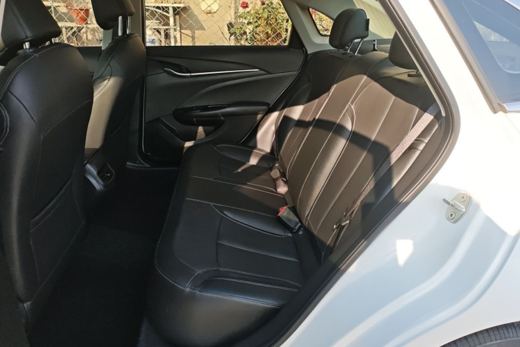 别克 英朗 2019款 18T 自动互联精英型 国VI中控内饰21