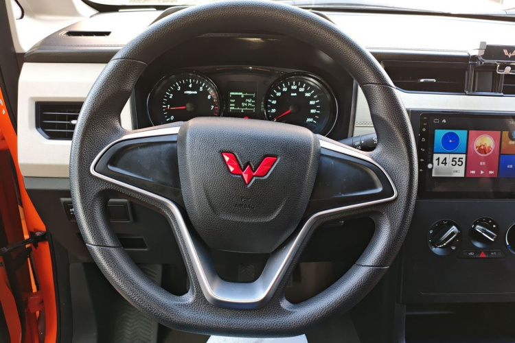 五菱汽车 五菱征程 2021款 1.5T 手动舒适型封窗版中控内饰13