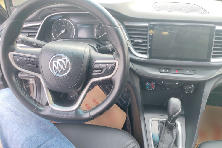 别克 阅朗 2018款 18T 自动精英型中控内饰7003