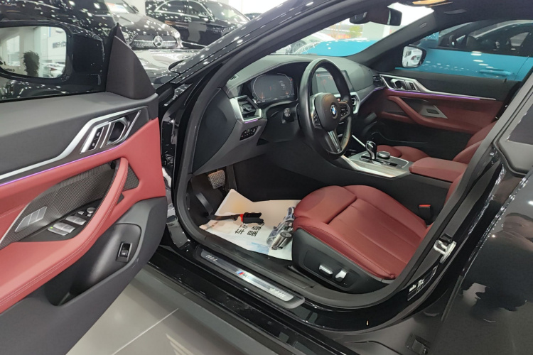 宝马4系 2022款 425i Gran Coupe M运动曜夜套装中控内饰7003