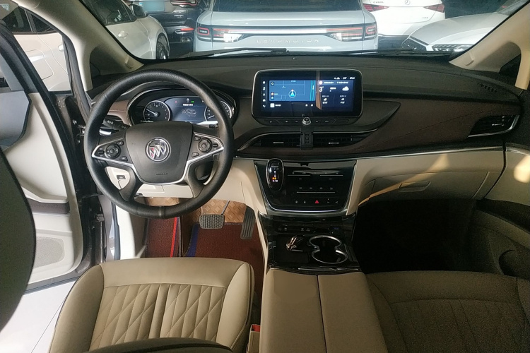 别克GL8 2022款 陆上公务舱 652T 尊贵型中控内饰12