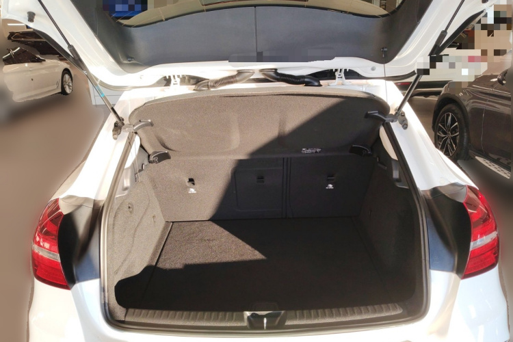 奔驰GLA 2019款 GLA 200 时尚型中控内饰23