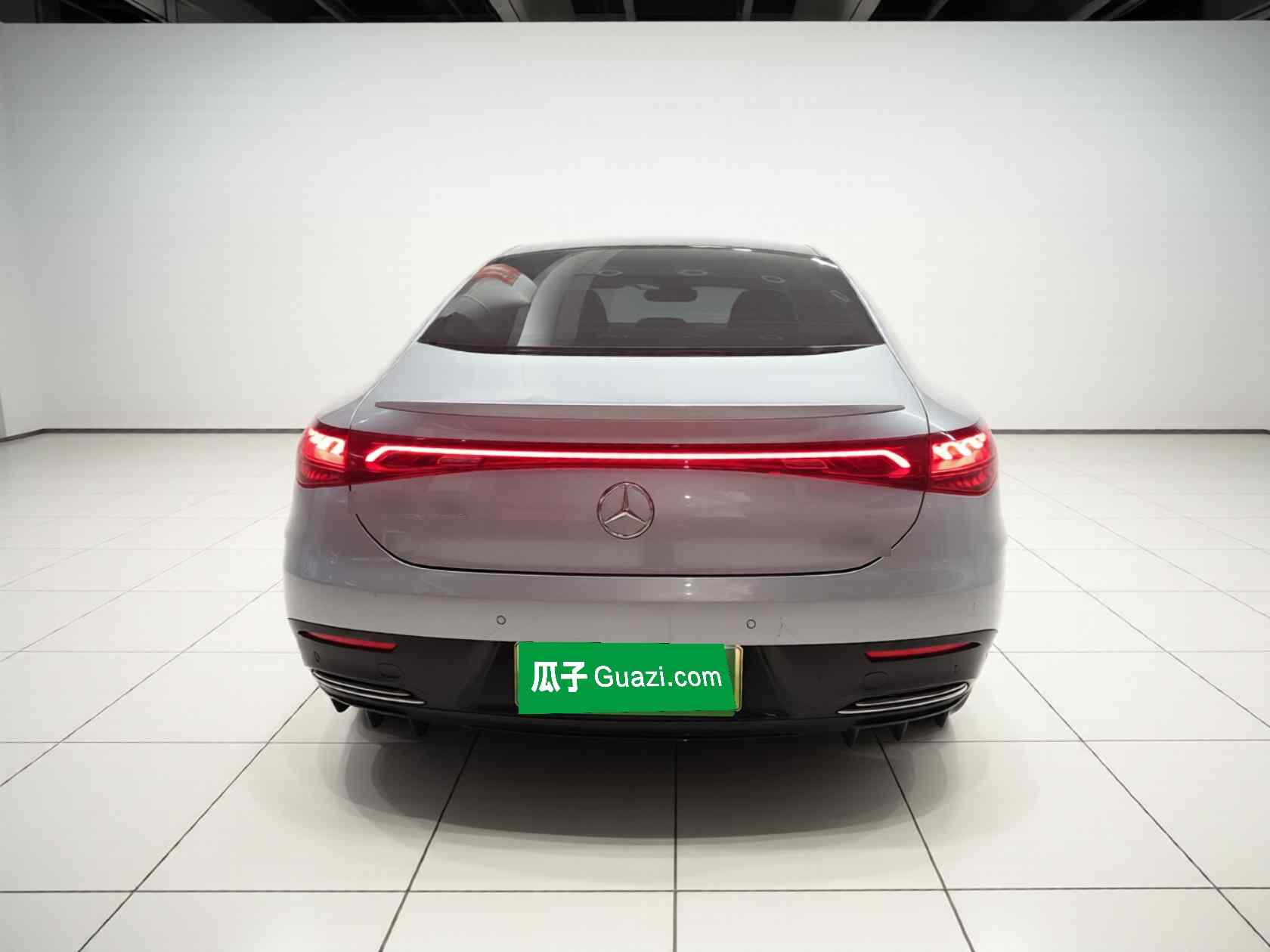 奔驰EQE 2022款 350 先锋版(4)