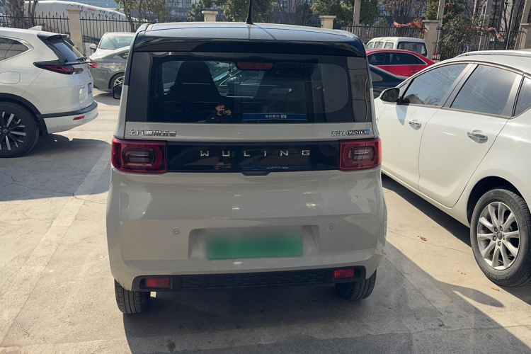 五菱汽车 宏光MINIEV 2022款 马卡龙时尚款 磷酸铁锂车身外观6004