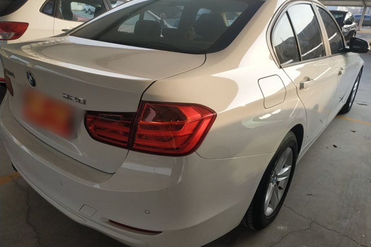 宝马3系 2015款 320i 时尚型车身外观6005