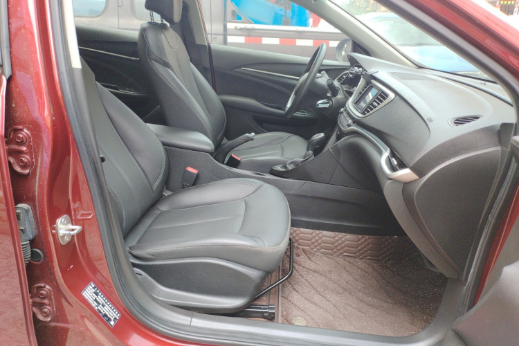 别克 英朗 2021款 改款 典范 1.5L 自动精英型局部细节41