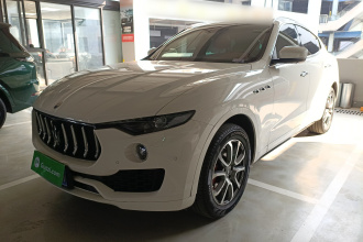 玛莎拉蒂 Levante 2020款 3.0T 标准版