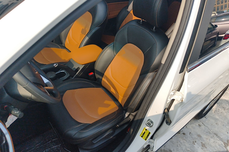 五菱汽车 五菱宏光S3 2018款 1.5L 手动豪华型 国V中控内饰19