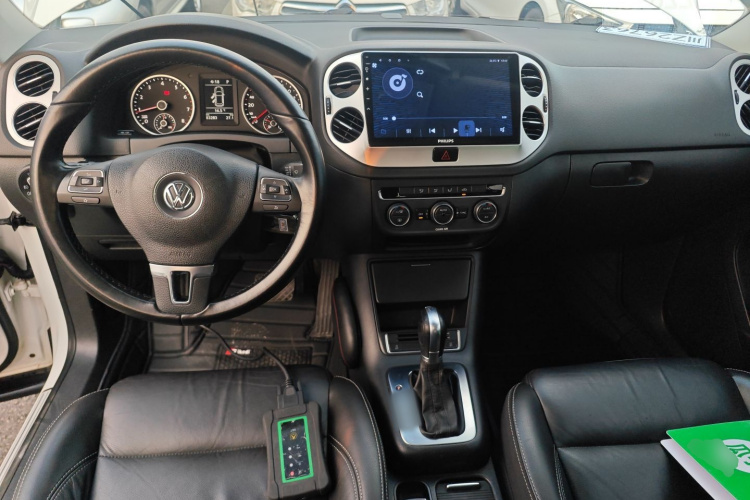 大众 途观 2017款 300TSI 自动两驱丝绸之路舒适版中控内饰12