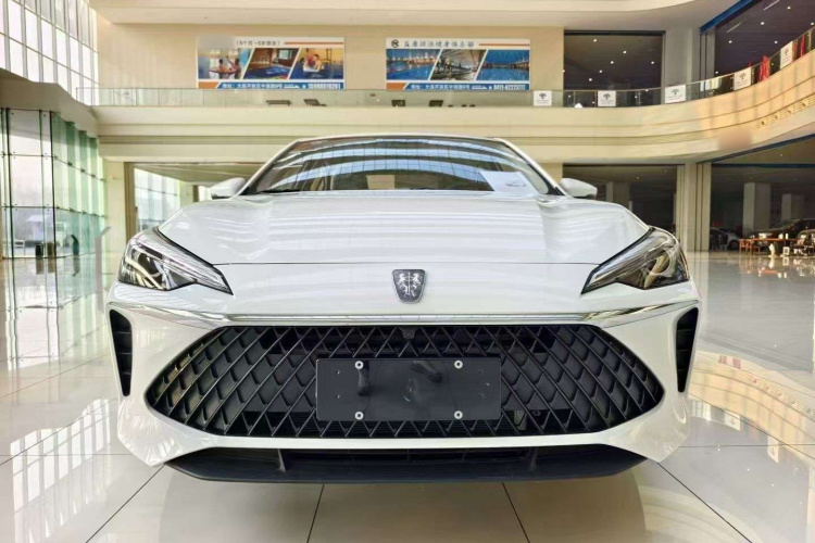 荣威i5 2024款 1.5L CVT尊荣版车身外观6005