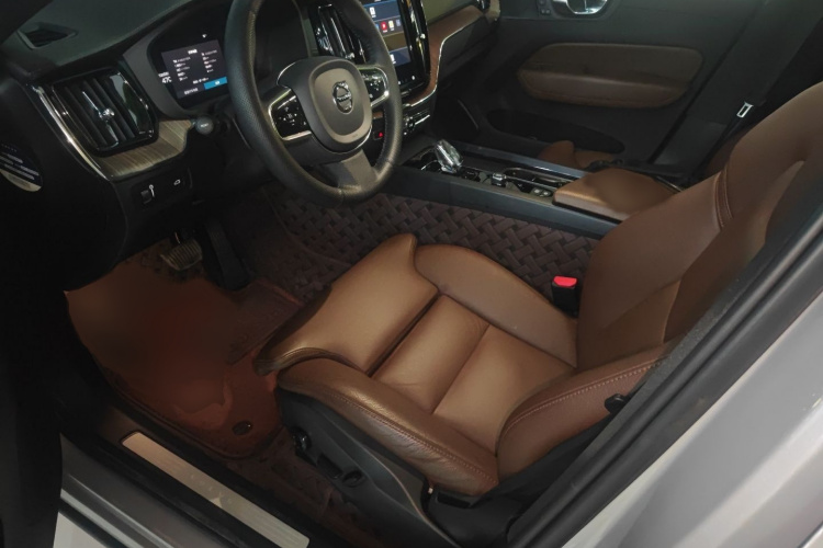 沃尔沃XC60 2022款 B5 四驱智远豪华版局部细节19