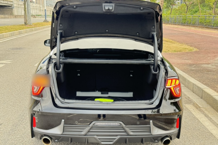 领克03 2022款 2.0TD DCT劲Pro中控内饰7011