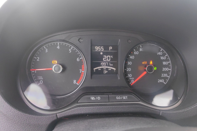 大众 Polo 2016款 1.4L 自动风尚型局部细节14