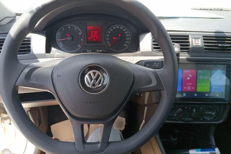 大众 桑塔纳 2016款 1.6L 手动风尚版中控内饰13