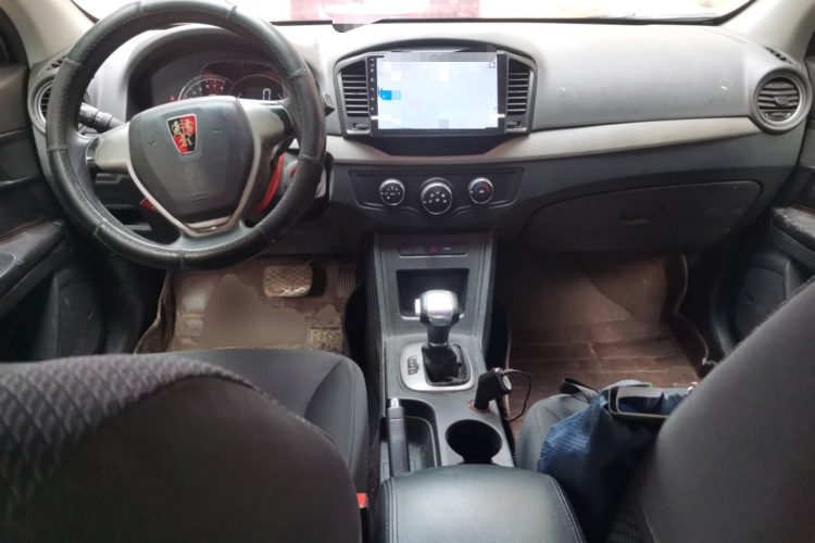 荣威350 2015款 1.5L 自动豪华天窗版中控内饰12