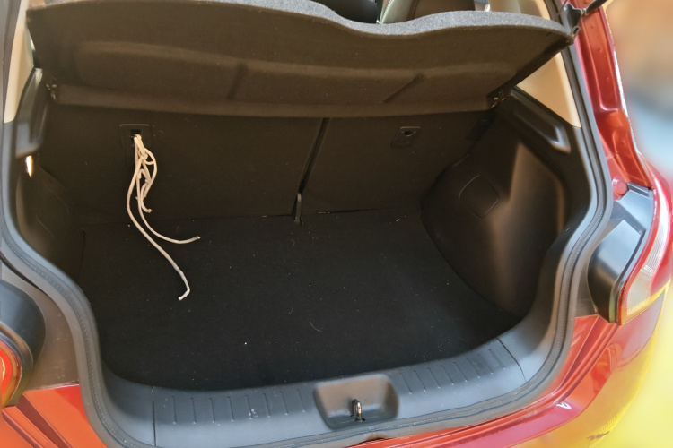 日产 骐达TIIDA 2014款 1.6L CVT智能型中控内饰23