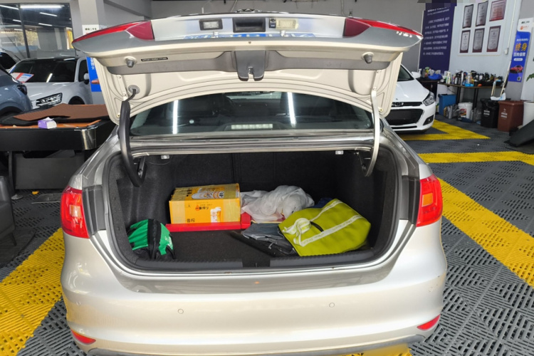 大众 速腾 2014款 改款 1.4TSI 手动豪华型局部细节23