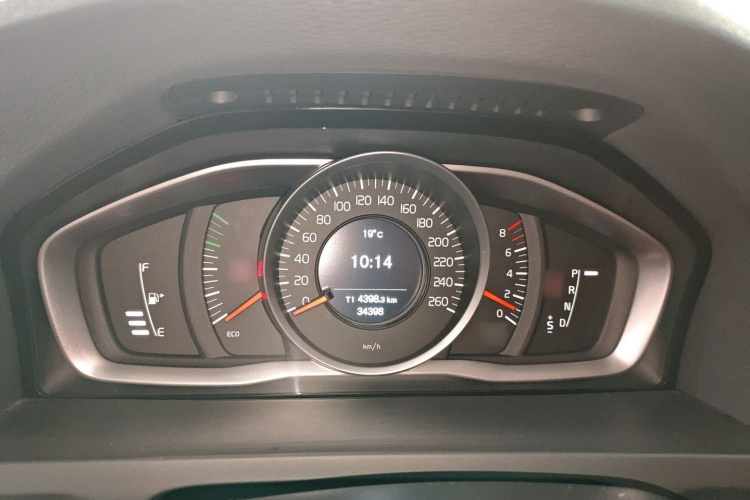 沃尔沃S60 2019款 S60L 改款 T5 智进进阶版局部细节14