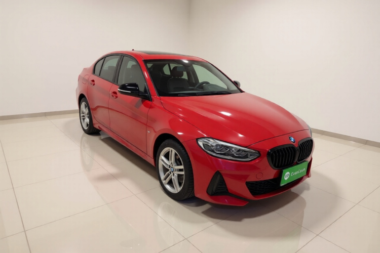 宝马1系 2021款 120i M运动曜夜版车身外观3